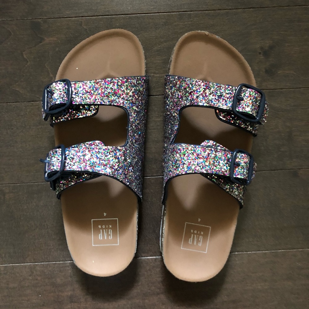 Like new!! Girls sandals